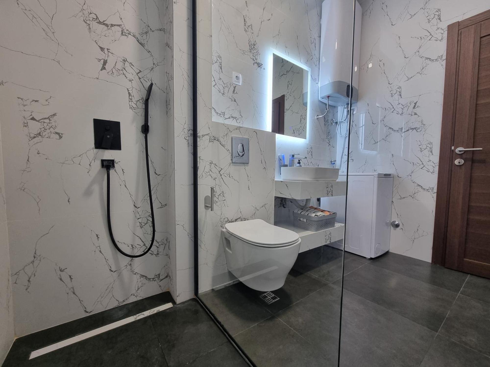 Adriatic Apartments Budva Zewnętrze zdjęcie